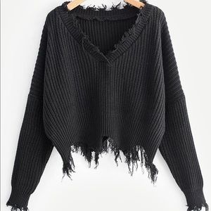 Frayed trim drop shoulder sweater!